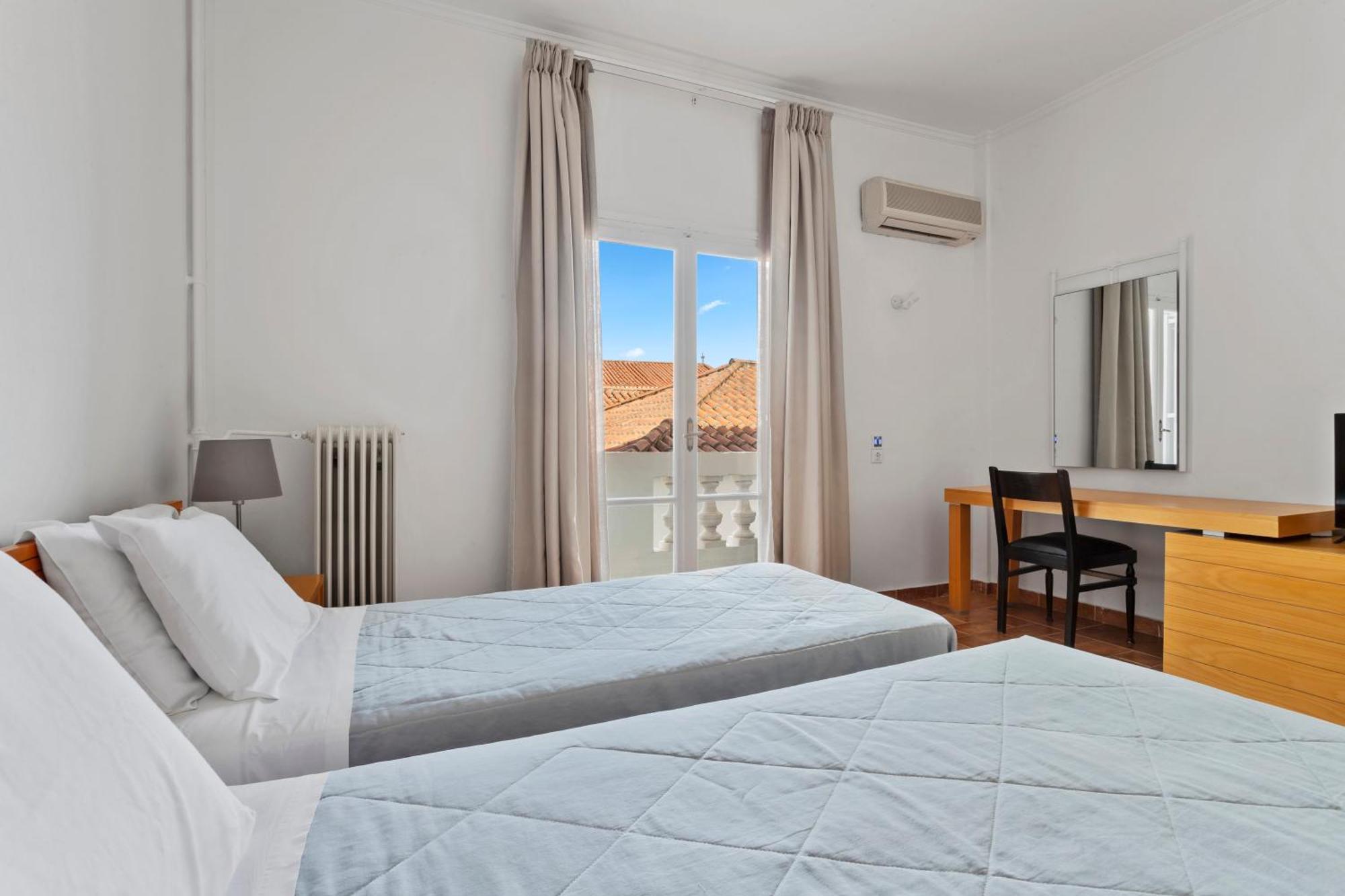 Hotel Roumani Spetses Town Ngoại thất bức ảnh